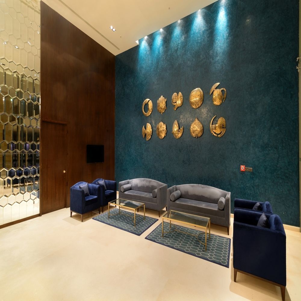 마라사 사로바 프리미어 호텔 티루파티 외부 사진 The interior of the lounge