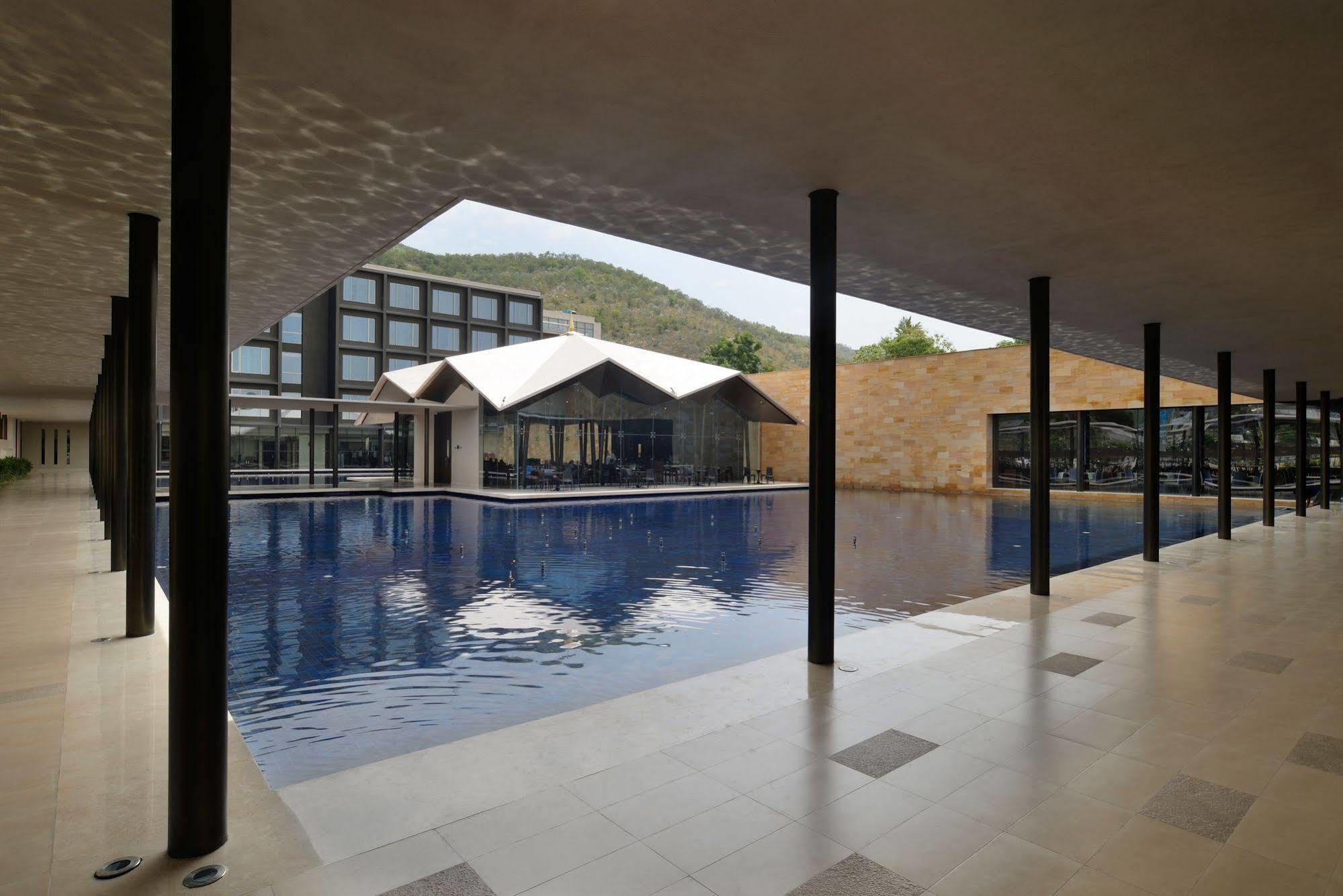 마라사 사로바 프리미어 호텔 티루파티 외부 사진 The interior of the hotel